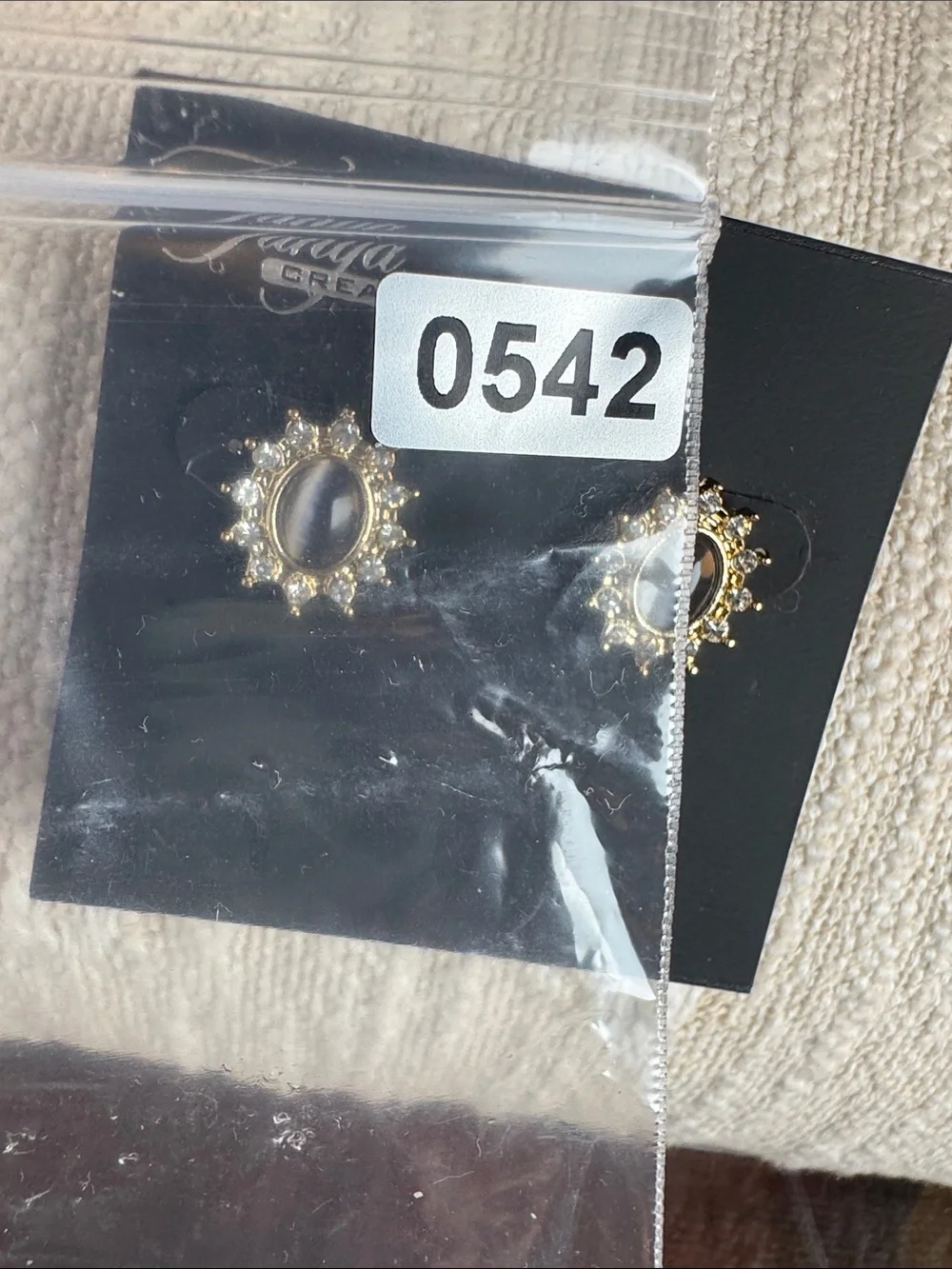 0542-Tanya‎ Creations Gold Crystal Sunburst Stud Earrings - Clear